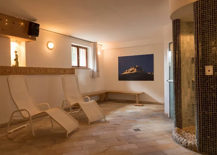 Hotel Laurino Moena